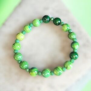 Dyed Green Shell Bracelet | 8mm Round Beaded Stretch Bracelet | Earthy